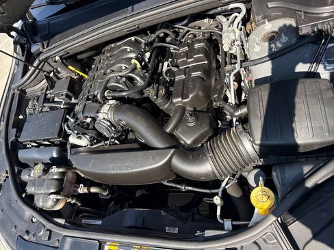 Used 2024 Dodge Durango GT AWD/4WD image 35