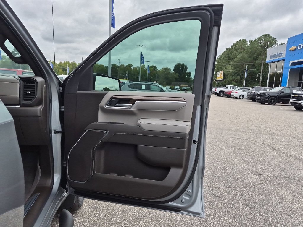 New 2026 Chevrolet Silverado 1500 RST w/ RST Select Package AWD/4WD image 33