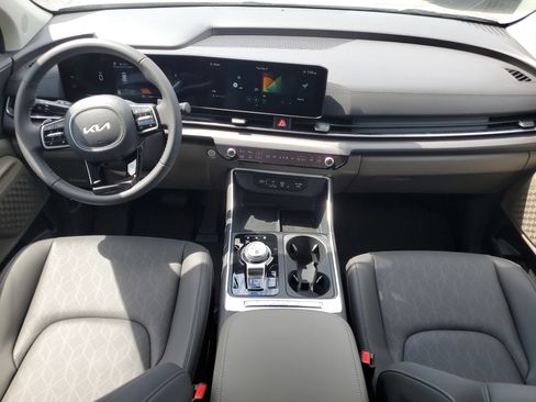 New 2026 Kia Carnival EX image 16