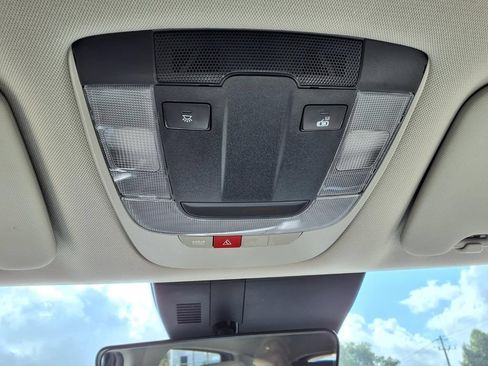 Certified 2025 Kia Sportage EX FWD image 25