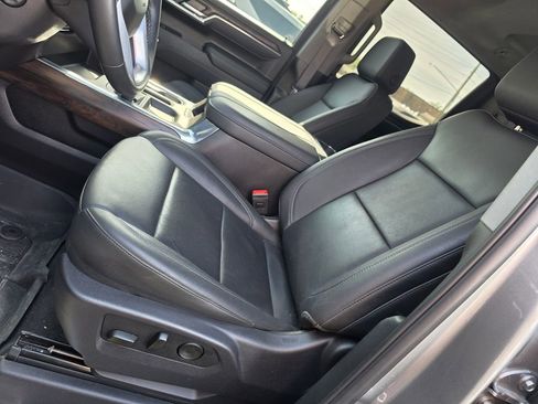 Used 2024 GMC Sierra 1500 SLT w/ SLT Convenience Package image 6