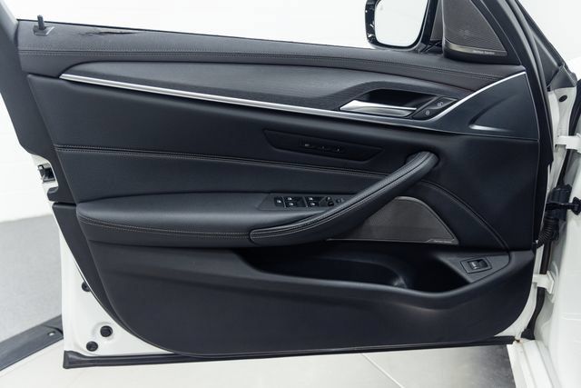 Certified 2023 BMW M550i xDrive AWD/4WD image 11