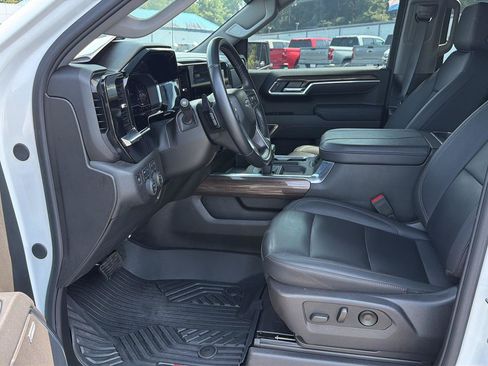 Used 2025 Chevrolet Silverado 1500 RST w/ RST All Star Premium Package AWD/4WD image 10