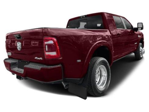 Used 2024 RAM 3500 Tradesman w/ Chrome Appearance Group AWD/4WD image 7