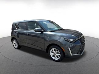 Used 2025 Kia Soul LX w/ LX Technology Package FWD video 2