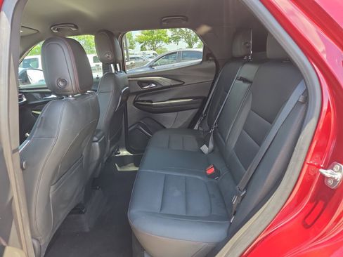 Used 2022 Chevrolet TrailBlazer RS FWD image 11
