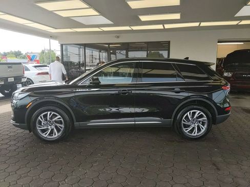 Used 2025 Lincoln Corsair AWD w/ Equipment Group 101A image 9