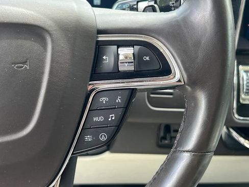 Certified 2022 Lincoln Navigator Black Label AWD/4WD image 30