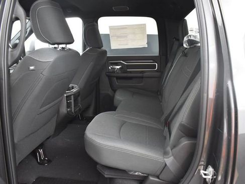 New 2025 RAM 2500 Big Horn AWD/4WD image 11