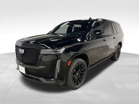 Certified 2024 Cadillac Escalade ESV Sport w/ LPO, ONYX Package AWD/4WD image 4
