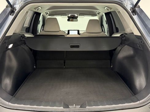 Used 2023 Toyota Corolla Cross L image 26