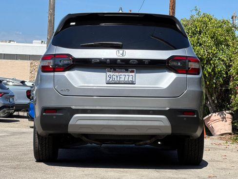 Used 2023 Honda Pilot EX-L image 5