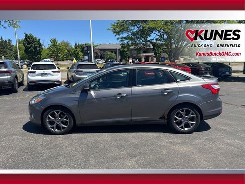 Used 2013 Ford Focus SE FWD image 12