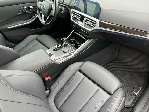 Used 2021 BMW 330i Sedan w/ Convenience Package RWD image 19