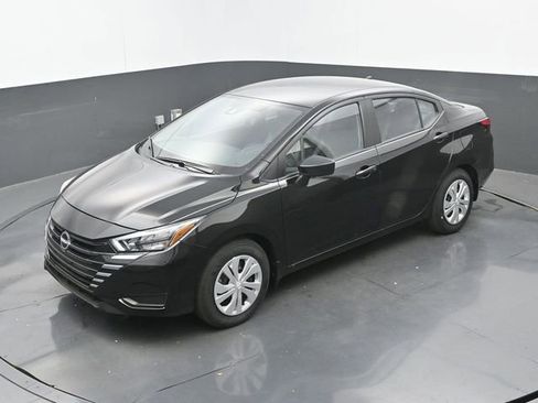 Used 2025 Nissan Versa S w/ Trunk Package FWD image 16