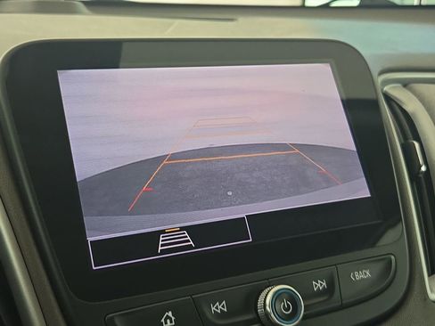 Used 2022 Chevrolet Malibu LT FWD image 20