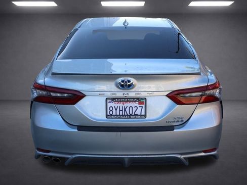 Used 2021 Toyota Camry XSE image 5