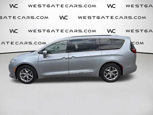 Used 2019 Chrysler Pacifica Limited FWD image 11
