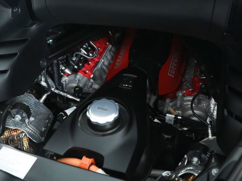 Certified 2025 Ferrari SF90 Spider image 37