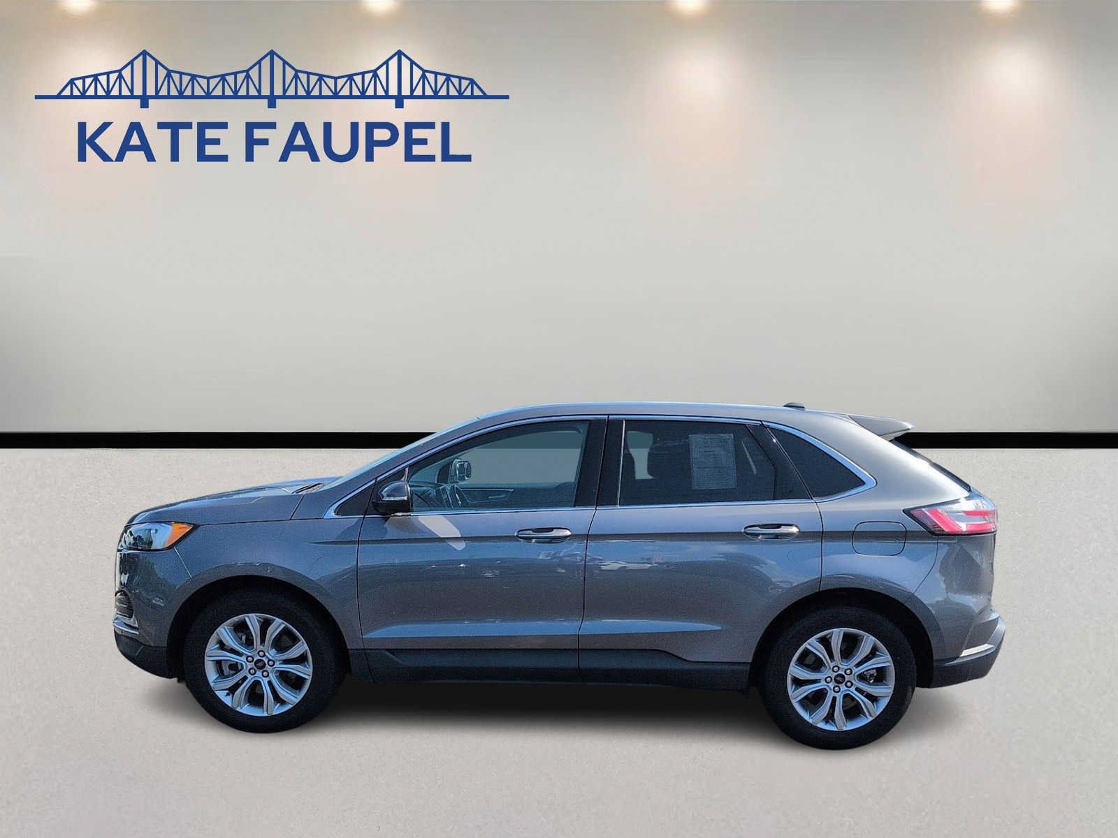Used 2024 Ford Edge Titanium AWD/4WD image 4