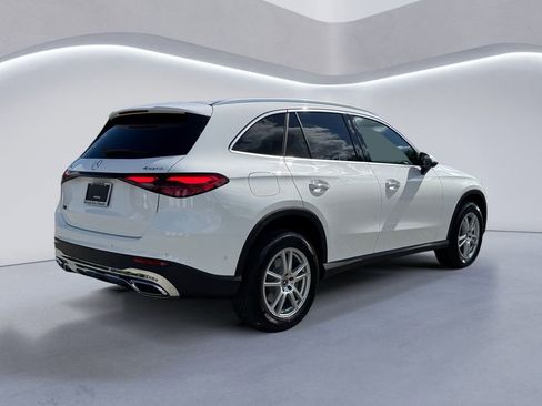 New 2025 Mercedes-Benz GLC 300 4MATIC image 4