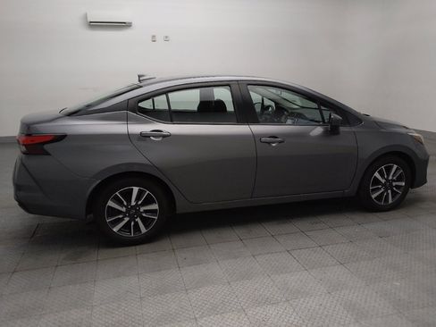 Used 2025 Nissan Versa SV FWD image 10