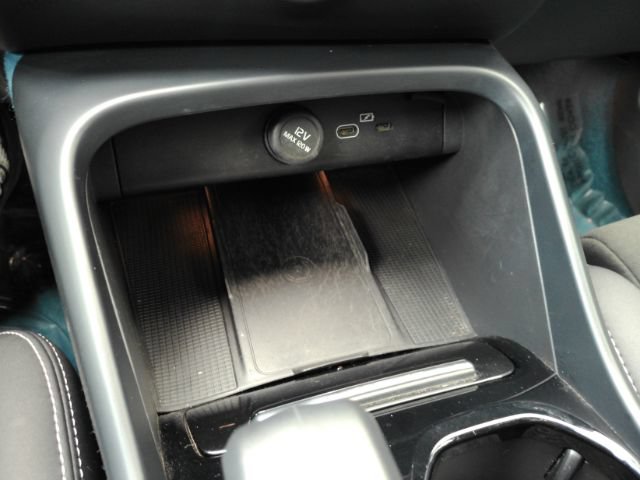 Used 2022 Volvo C40 P8 Recharge Ultimate AWD/4WD image 45