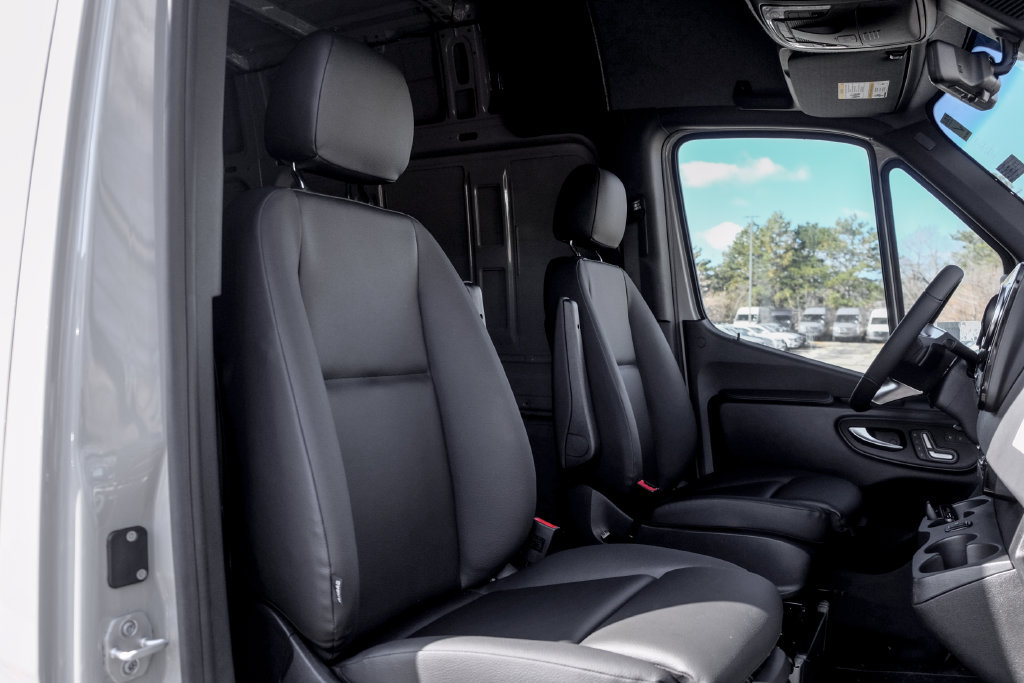 Used 2026 Mercedes-Benz Sprinter 2500 image 24
