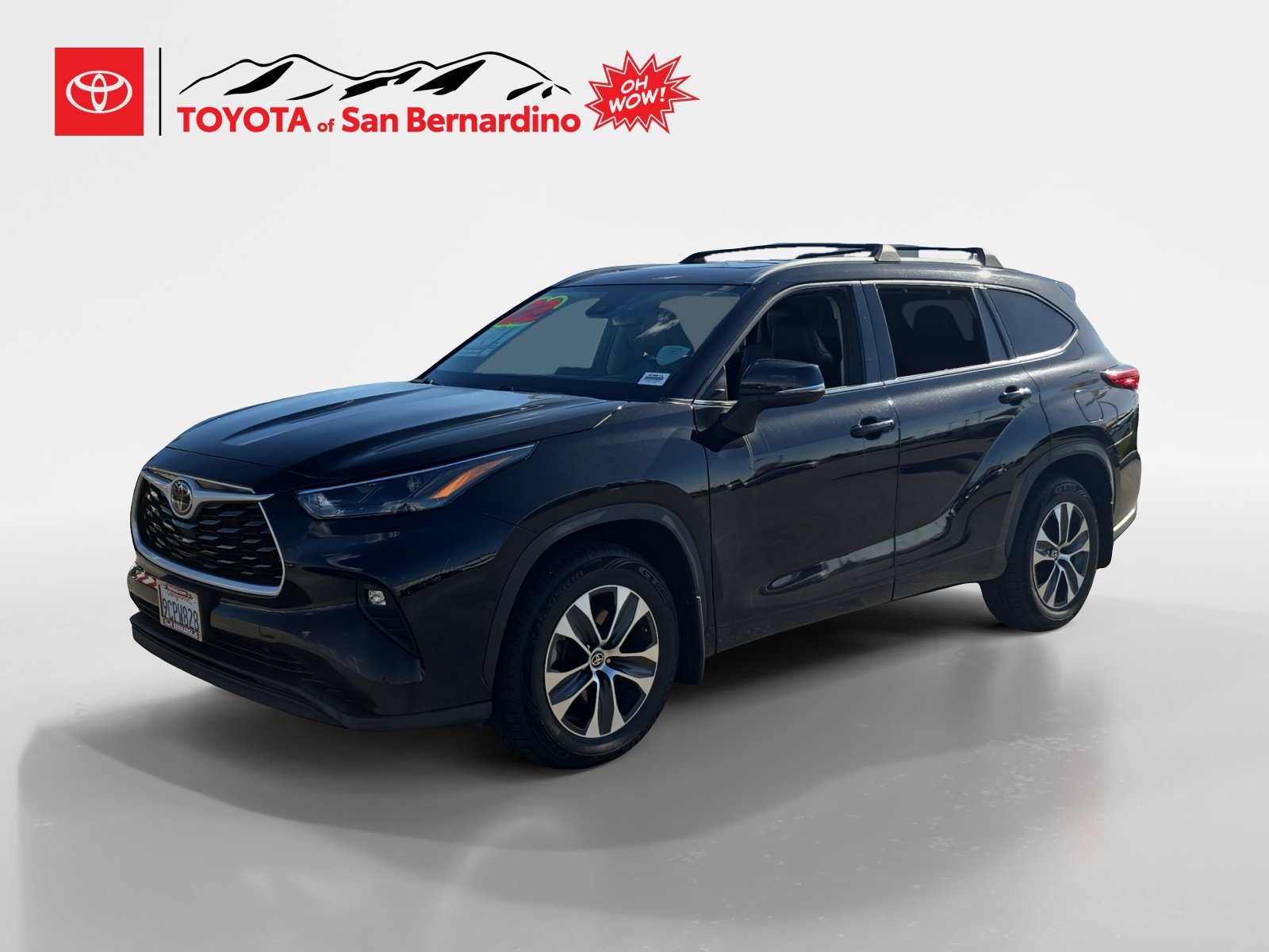 Used 2022 Toyota Highlander XLE FWD image 1