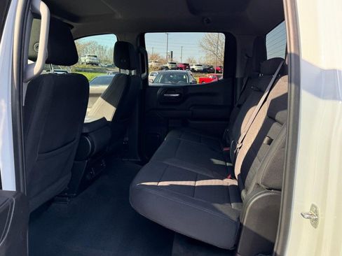 Used 2023 Chevrolet Silverado 1500 Custom image 10