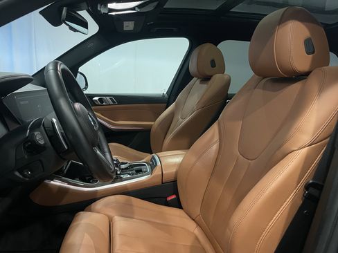Used 2022 BMW X5 xDrive40i w/ M Sport Package image 14