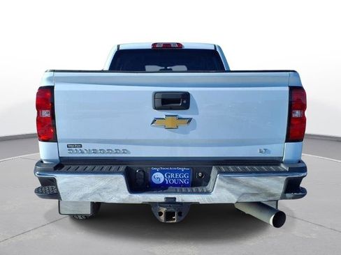 Used 2018 Chevrolet Silverado 2500 LT w/ LT Convenience Package image 4