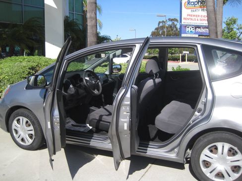 Used 2010 Honda Fit image 12