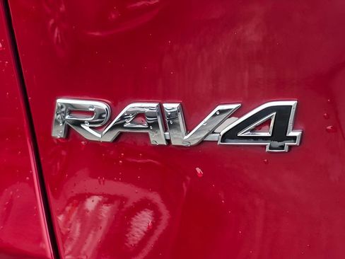 Used 2024 Toyota RAV4 LE FWD image 13