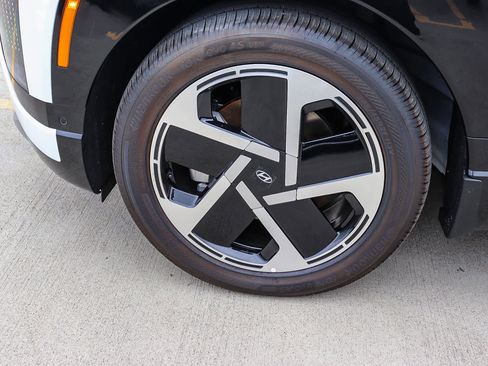 New 2026 Hyundai Ioniq 9 Limited image 12