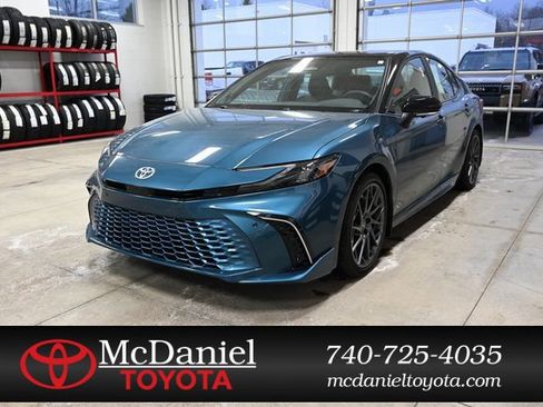 Certified 2025 Toyota Camry XSE image 1