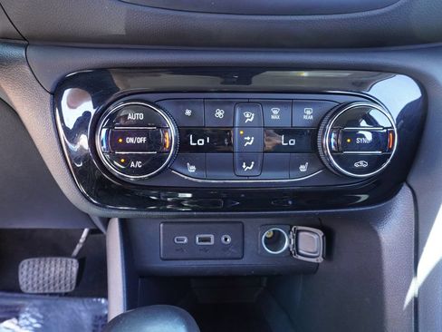 Certified 2023 Buick Encore GX Select FWD image 20
