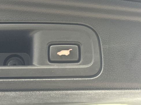 Used 2022 Honda Pilot Touring image 19