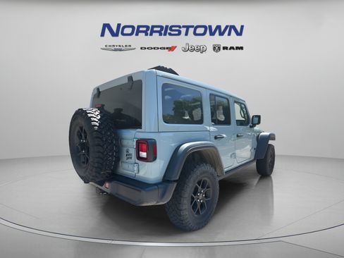 Used 2024 Jeep Wrangler Unlimited Sport AWD/4WD image 7