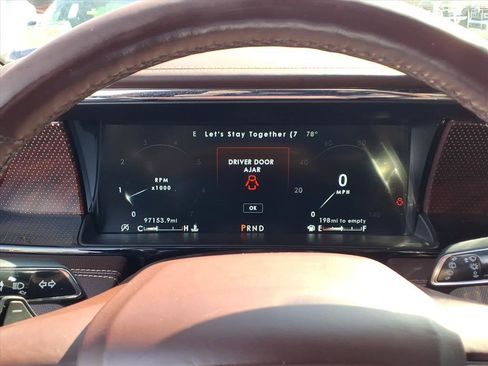 Used 2020 Lincoln Navigator Black Label w/ Cargo Convenience Package image 22