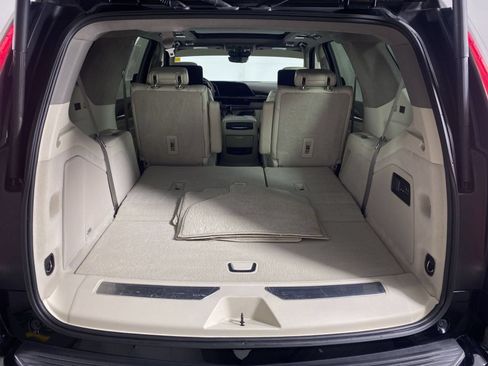 Certified 2023 Cadillac Escalade Sport Platinum AWD/4WD image 16