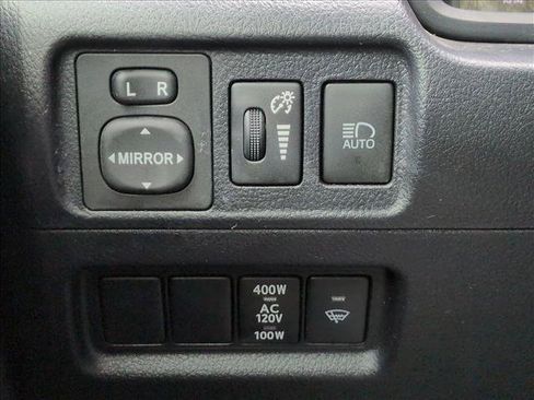 Used 2023 Toyota 4Runner TRD Off-Road Premium w/ Moonroof Package AWD/4WD image 17