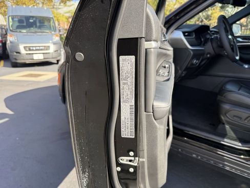 New 2025 Jeep Grand Cherokee L Limited w/ Luxury Tech Group II image 38