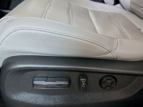 Used 2021 Honda CR-V Touring image 19