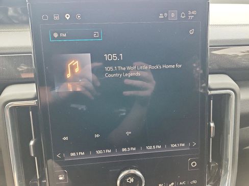 Certified 2025 GMC Yukon XL Elevation w/ Elevation Premium Package image 19