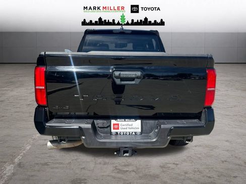 Used 2025 Toyota Tacoma TRD Off-Road AWD/4WD image 4