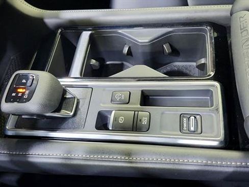 Certified 2026 Nissan Pathfinder SL FWD image 15