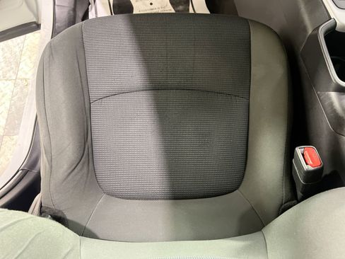 Used 2022 Toyota RAV4 LE image 20