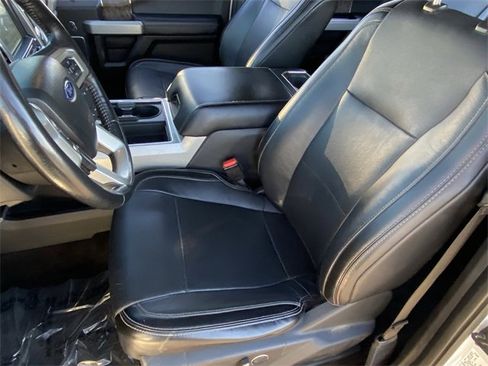 Used 2017 Ford F450 Lariat w/ Lariat Value Package image 6