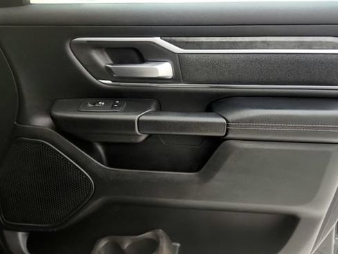Used 2019 RAM 1500 Big Horn AWD/4WD image 40